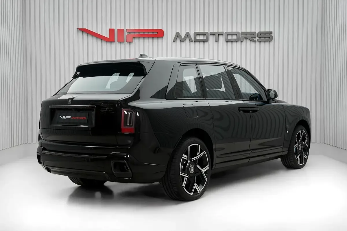 2025 Rolls-Royce Cullinan Series II Black Badge, 4/15