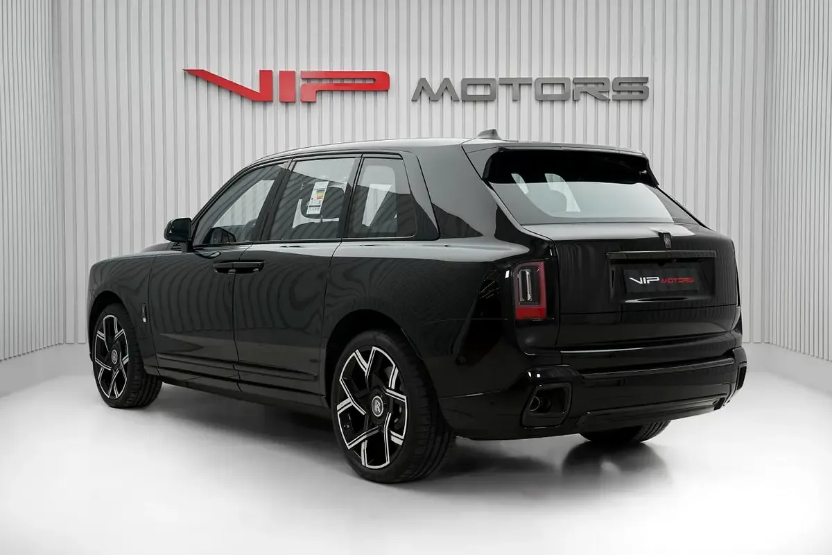 2025 Rolls-Royce Cullinan Series II Black Badge, 6/15