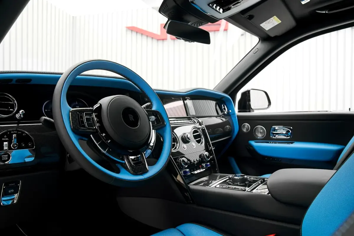 2025 Rolls-Royce Cullinan Series II Black Badge, 10/15