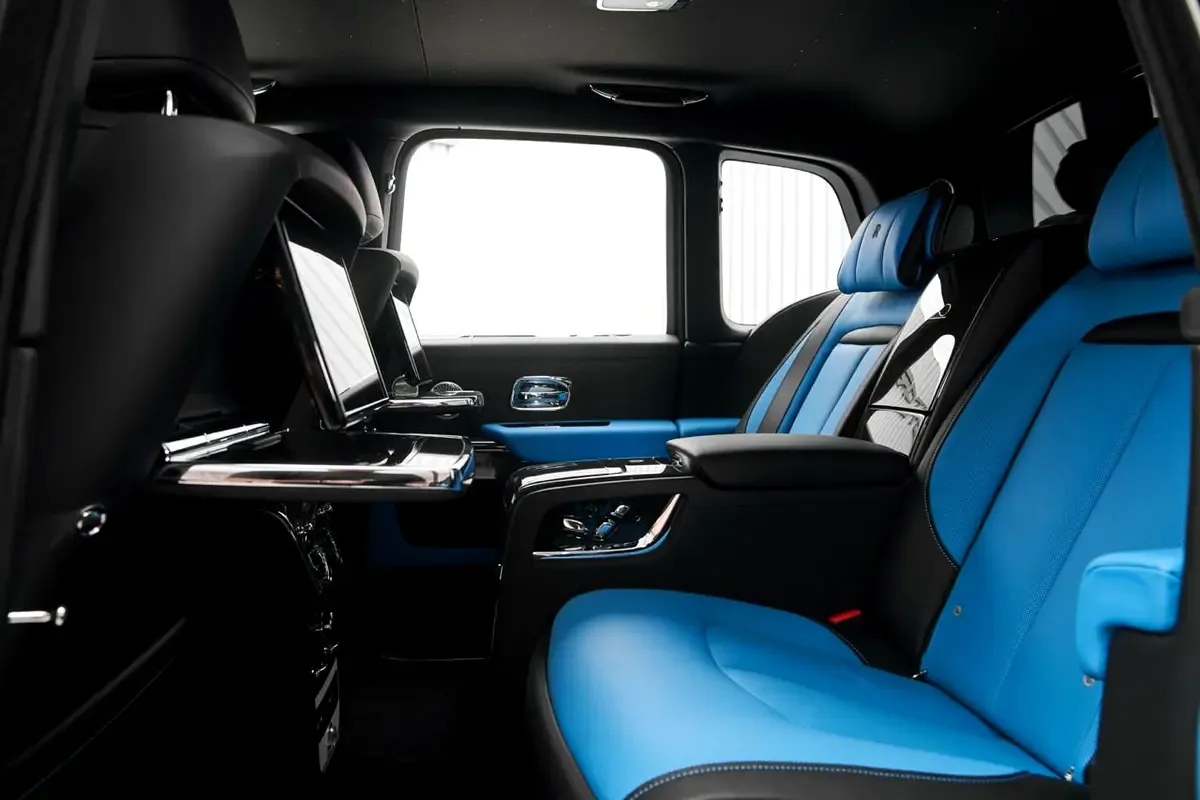 2025 Rolls-Royce Cullinan Series II Black Badge, 13/15