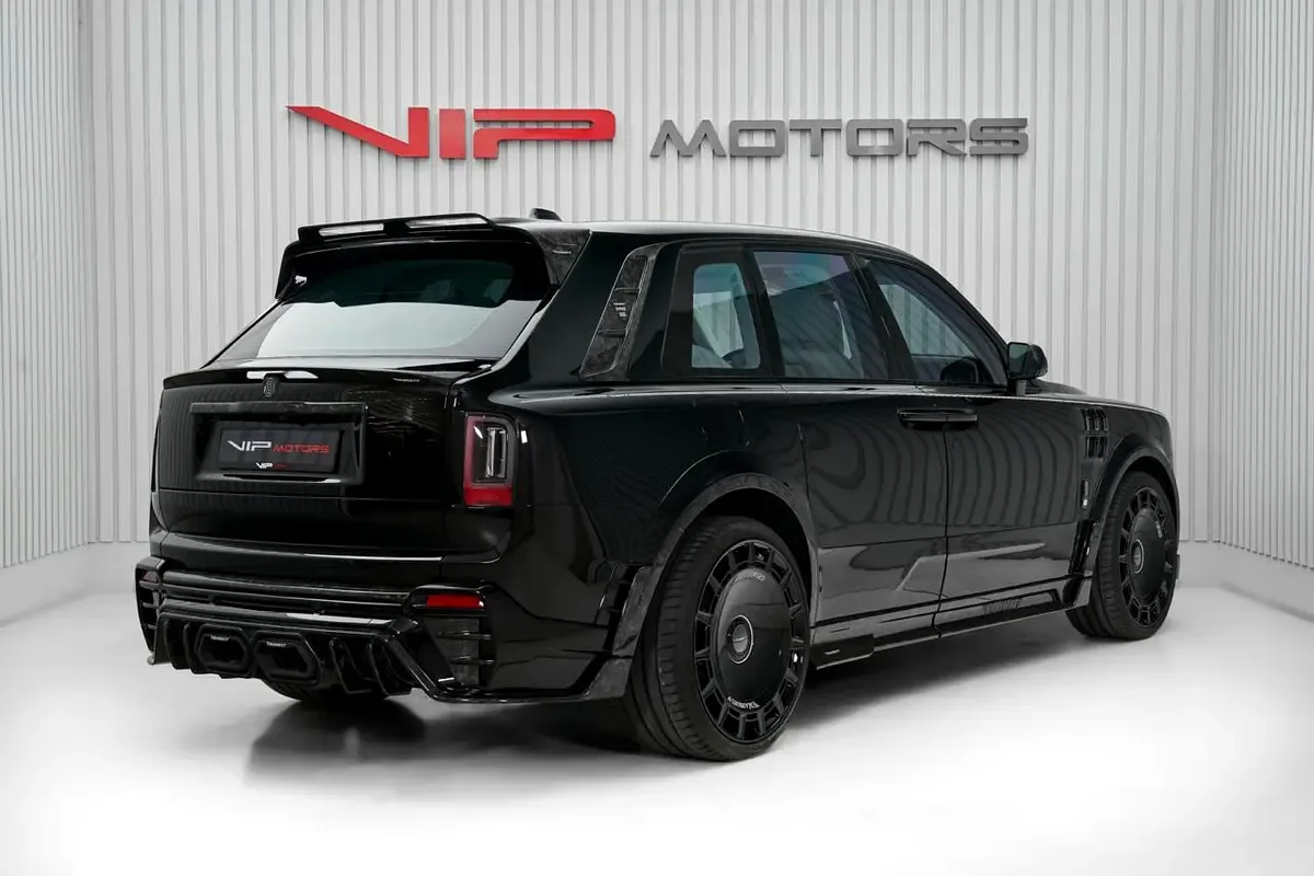2025 Rolls-Royce Cullinan Series II by Mansory Chrome Hearts, 4/18