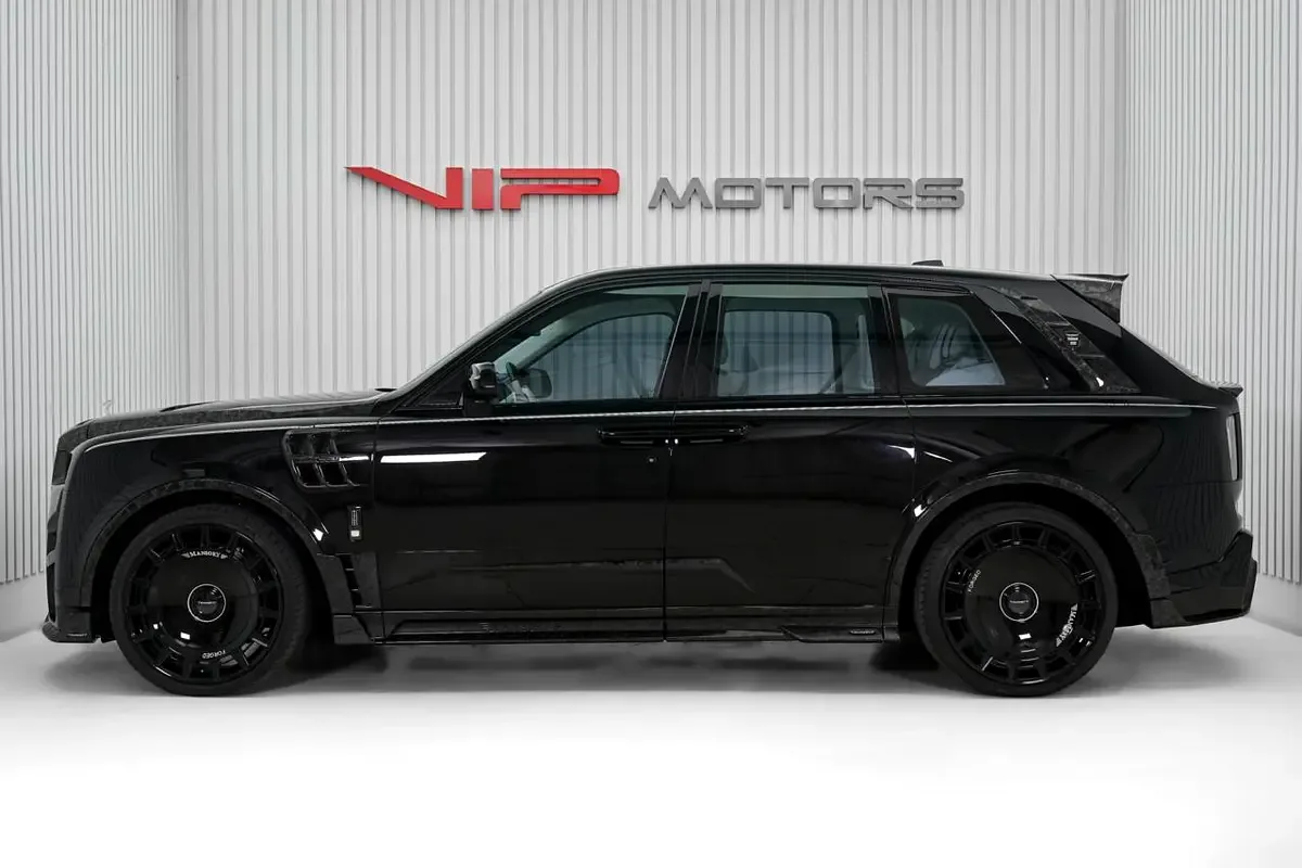 2025 Rolls-Royce Cullinan Series II by Mansory Chrome Hearts, 7/18