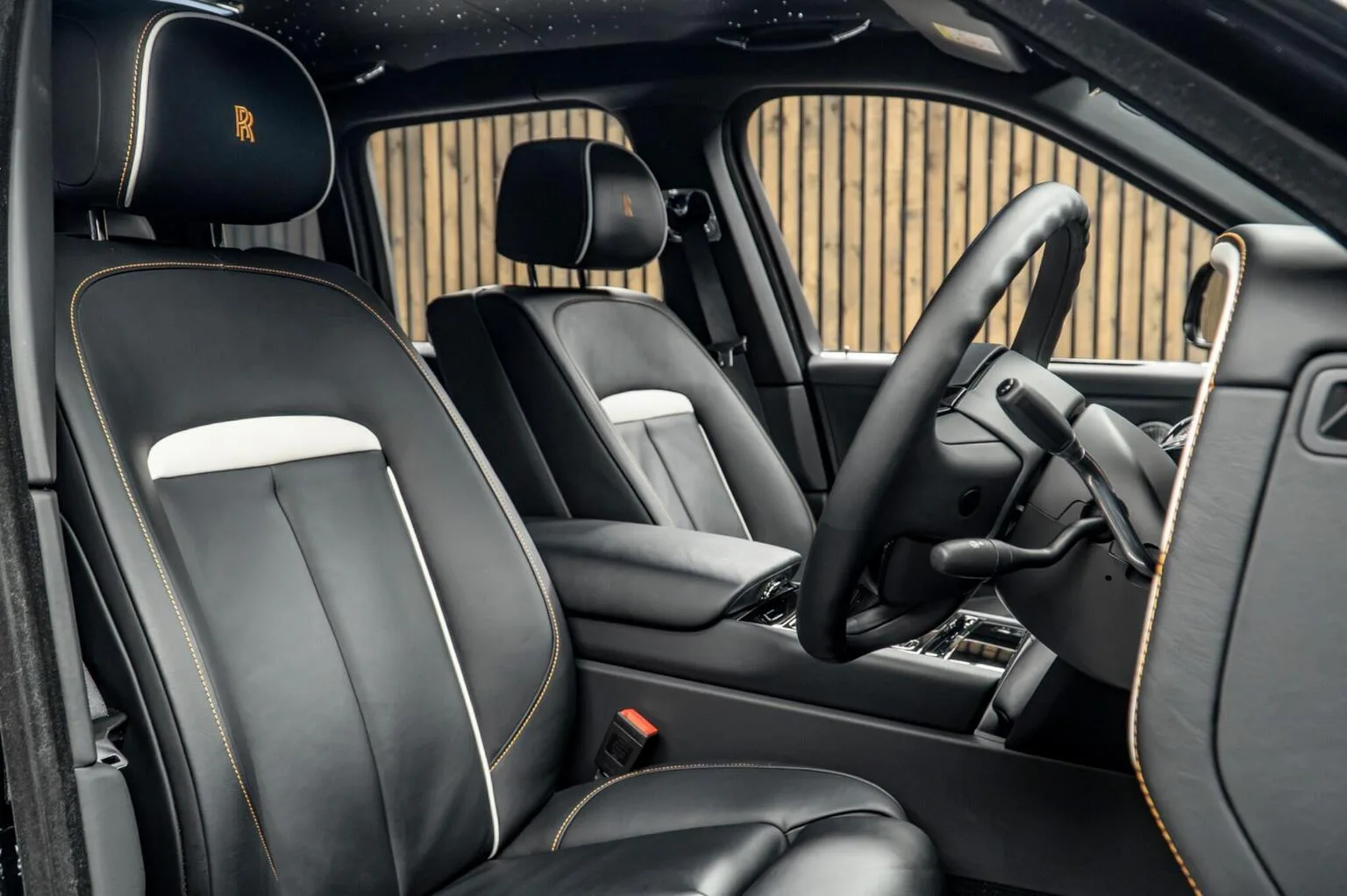 2025 Rolls-Royce Cullinan Series II, 2/30