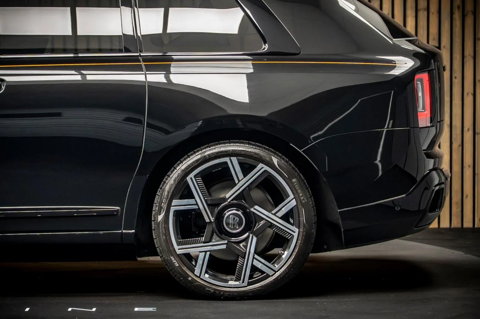 2025 Rolls-Royce Cullinan Series II, 17/30