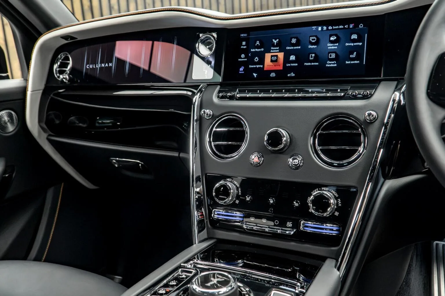 2025 Rolls-Royce Cullinan Series II, 24/30