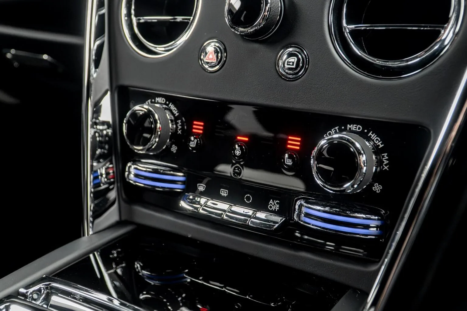 2025 Rolls-Royce Cullinan Series II, 29/30