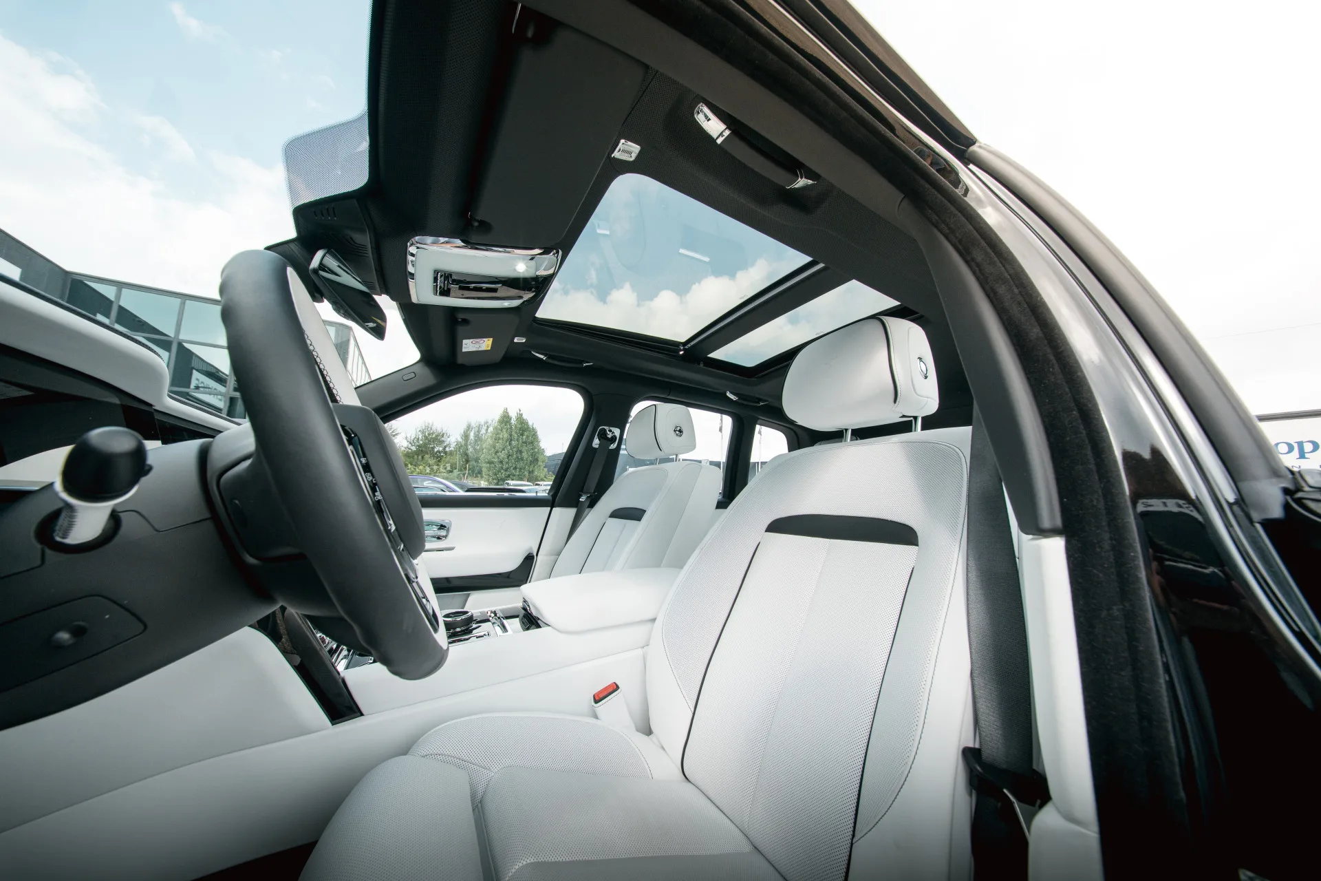 2025 Rolls-Royce Cullinan Series II, 17/30