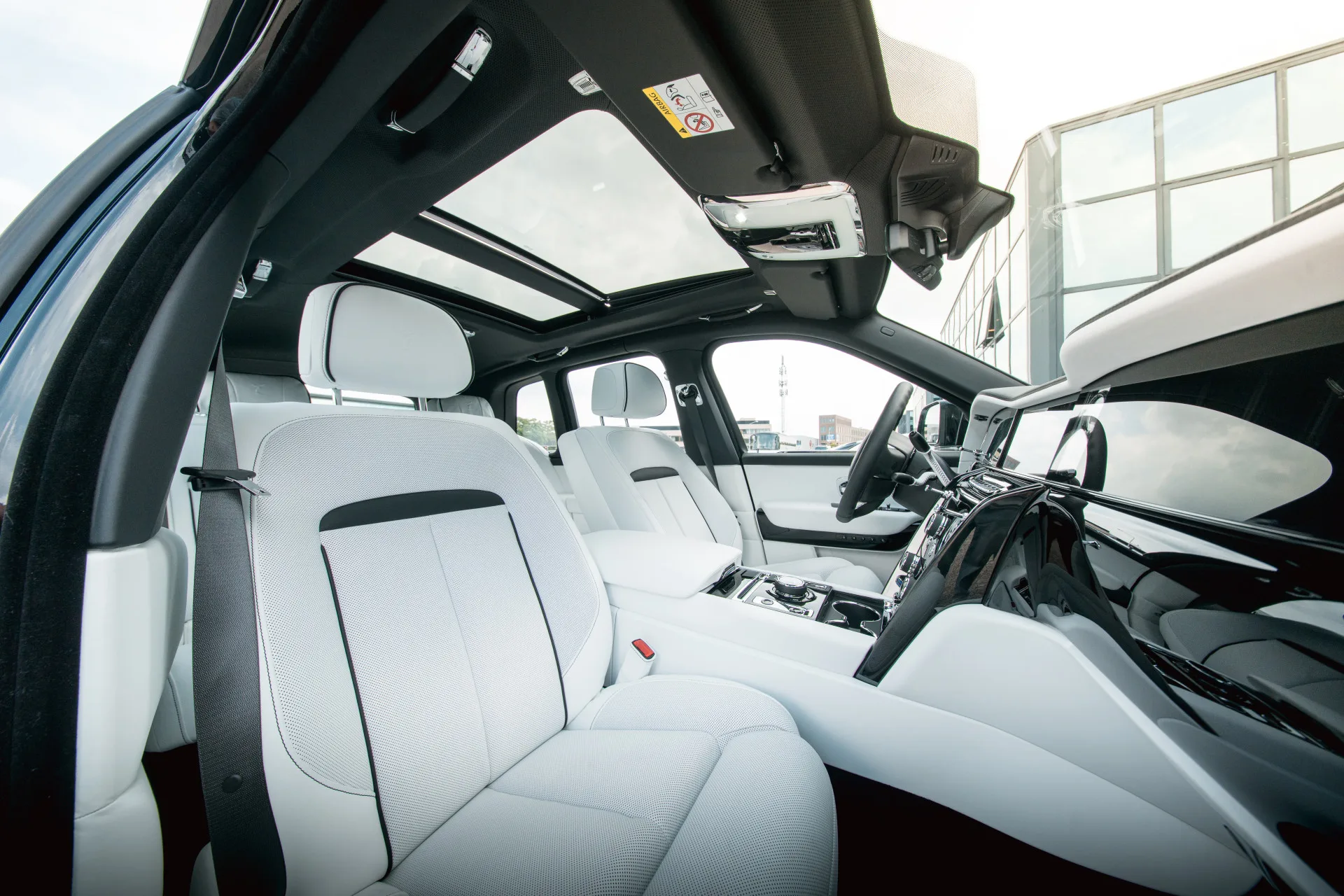 2025 Rolls-Royce Cullinan Series II, 22/30
