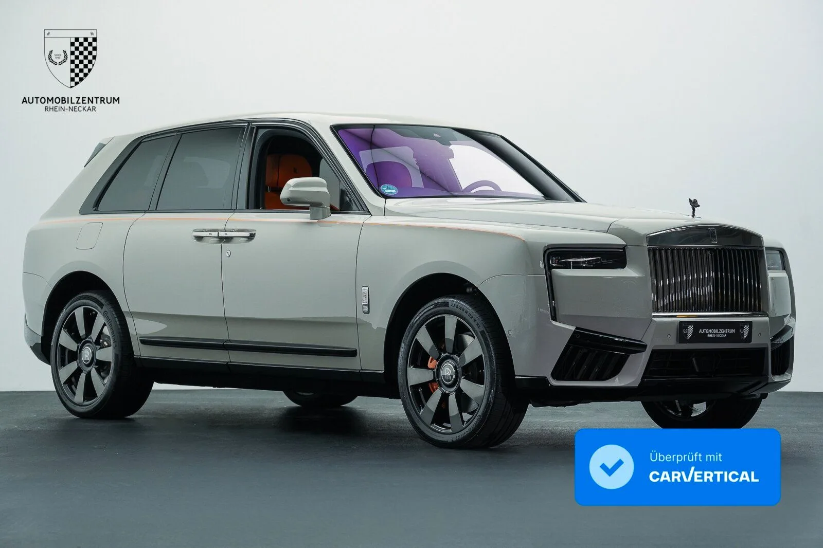 2025 Rolls-Royce Cullinan proposée par un spécialiste de la supercar à Viernheim, Allemagne, photo principale