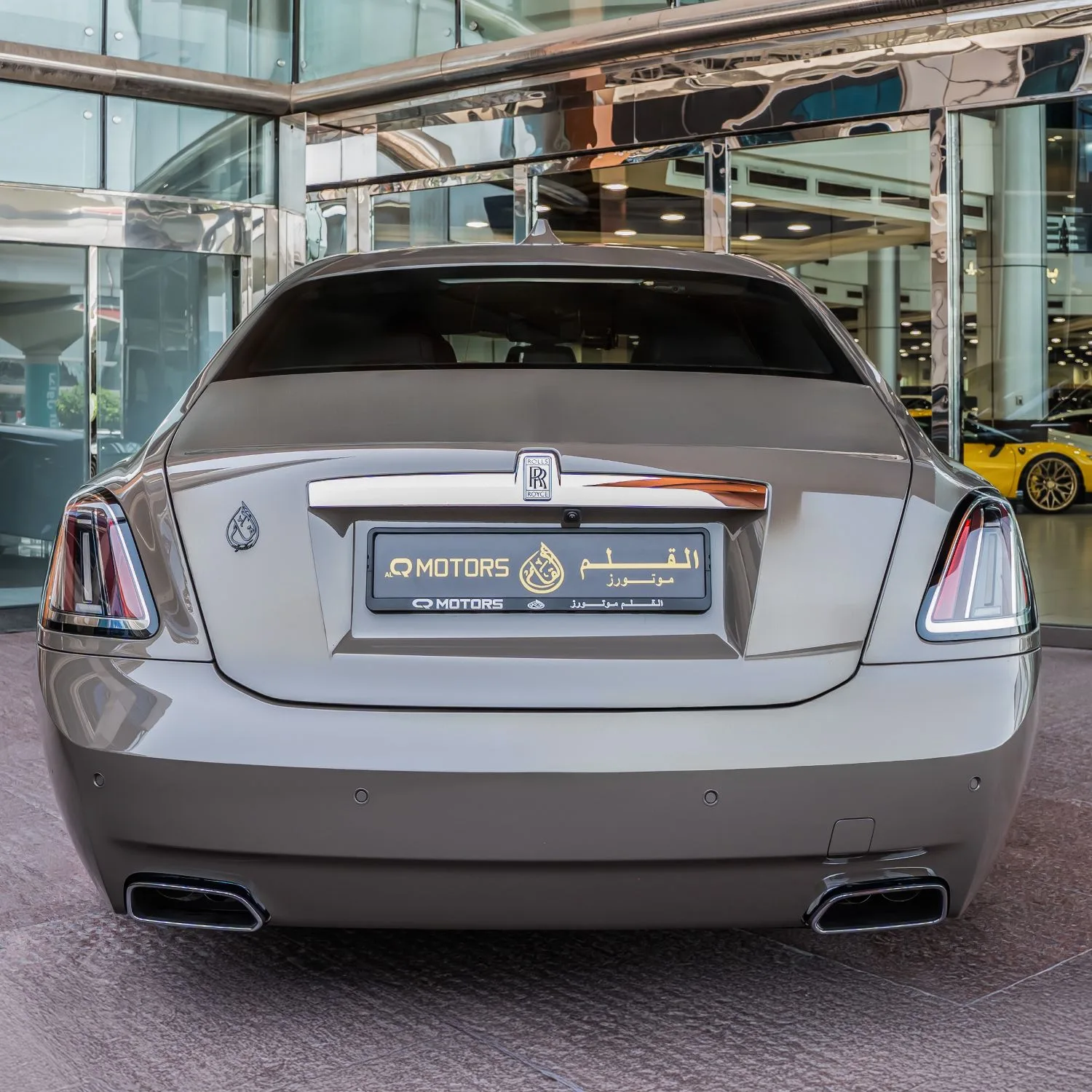 2025 Rolls-Royce Ghost angeboten von einem Fachhändler in Dubai, Vereinigte Arabische Emirate, Foto 3 von 21