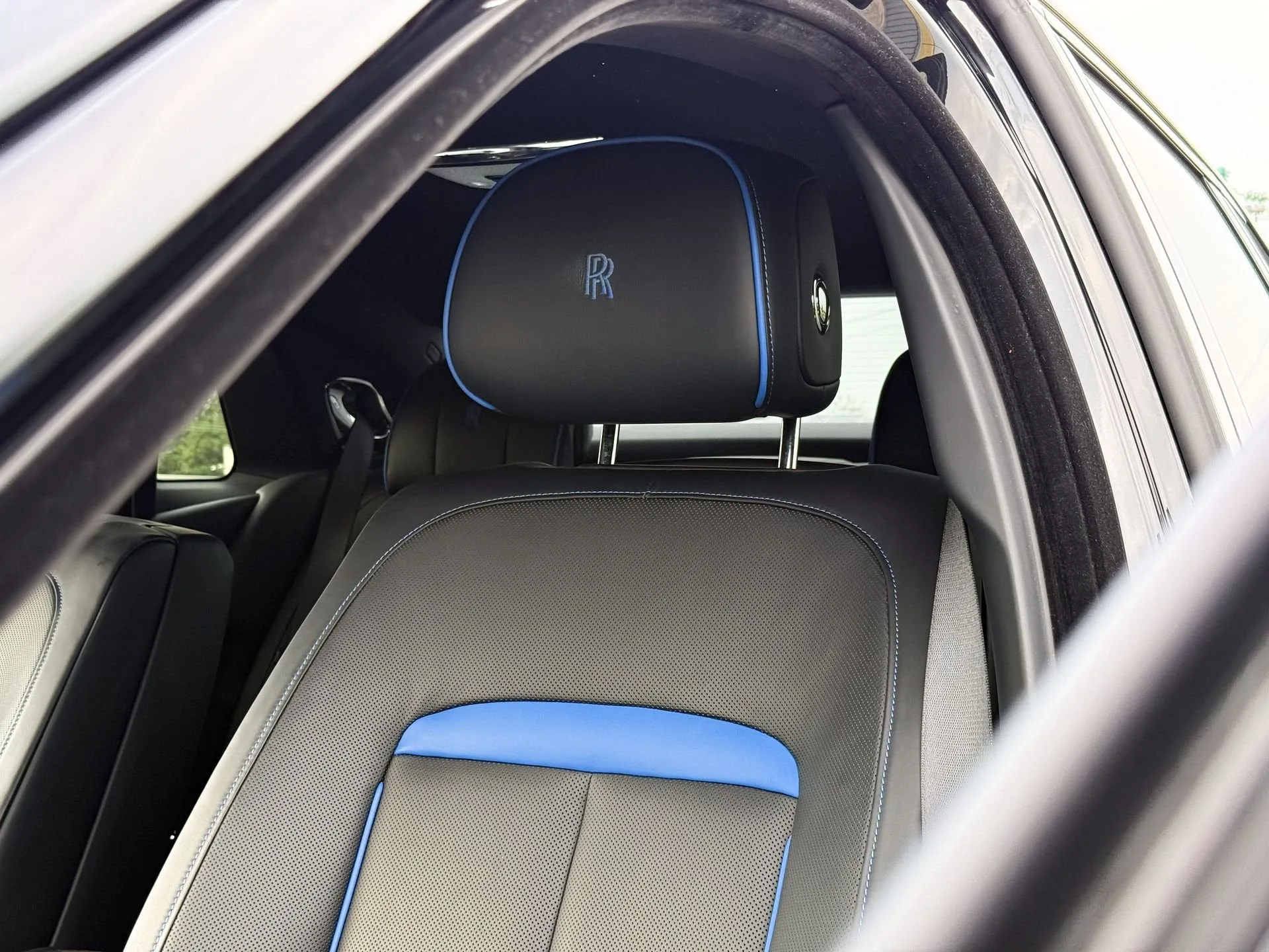 2025 Rolls-Royce Ghost Black Badge, 9/18