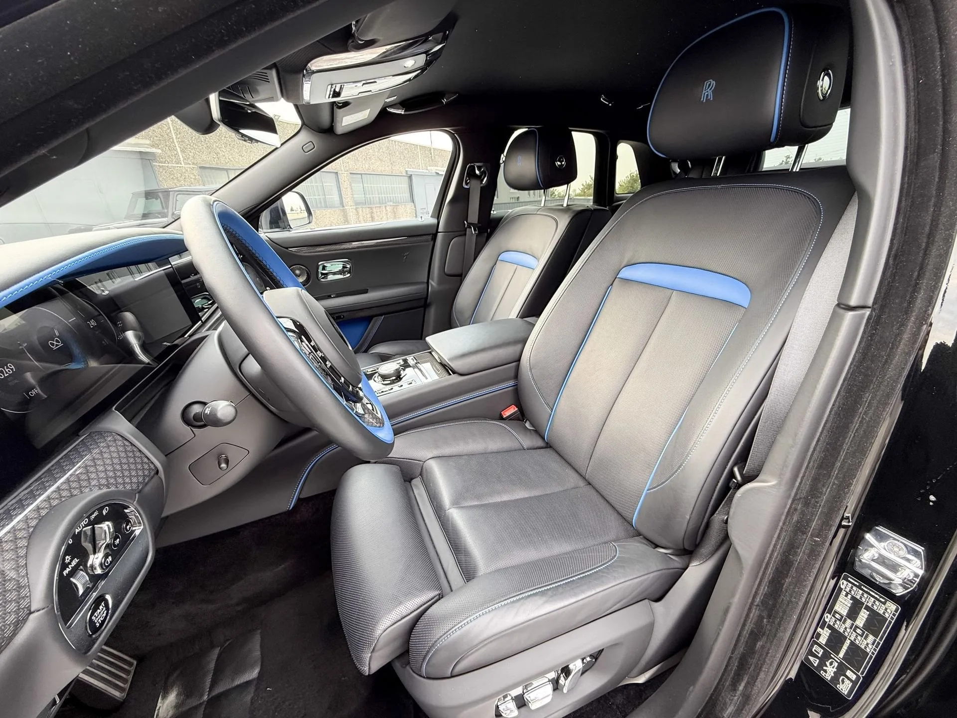 2025 Rolls-Royce Ghost Black Badge, 11/18