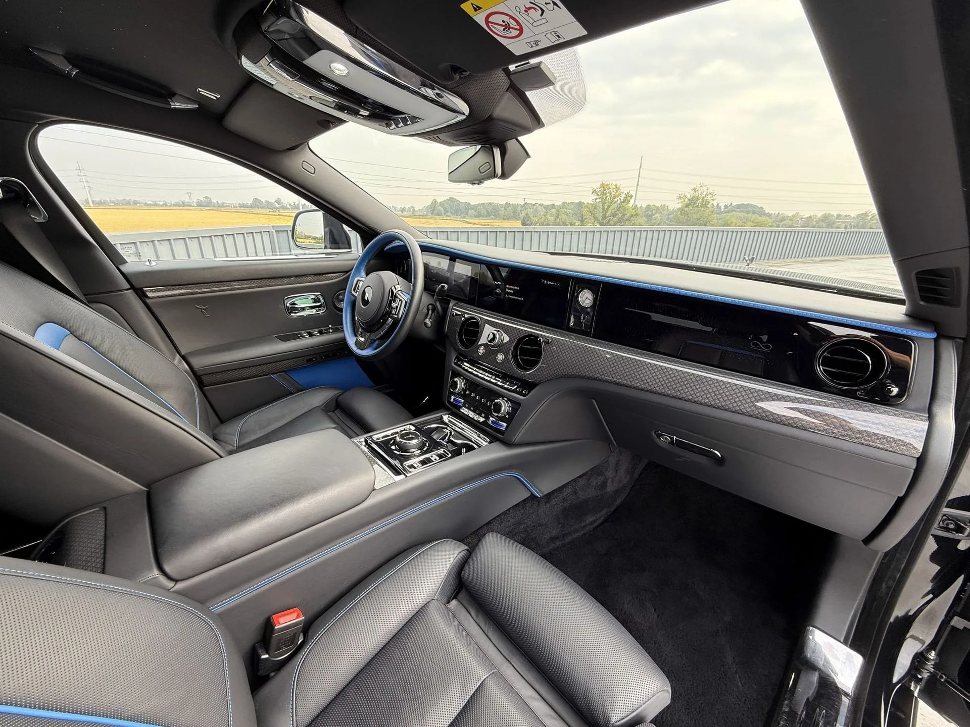 2025 Rolls-Royce Ghost Black Badge, 13/18