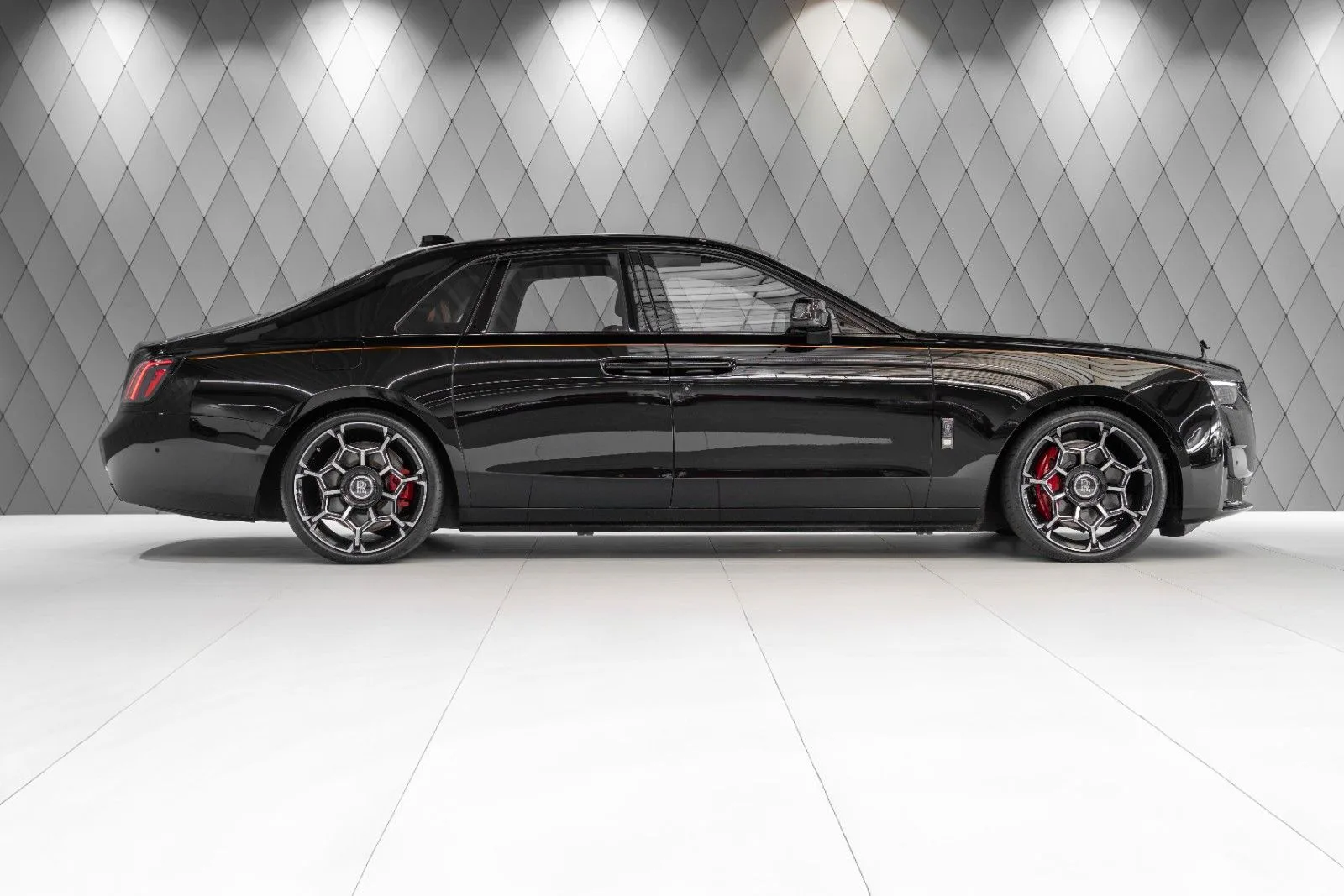 2025 Rolls-Royce Ghost Black Badge, 4/30