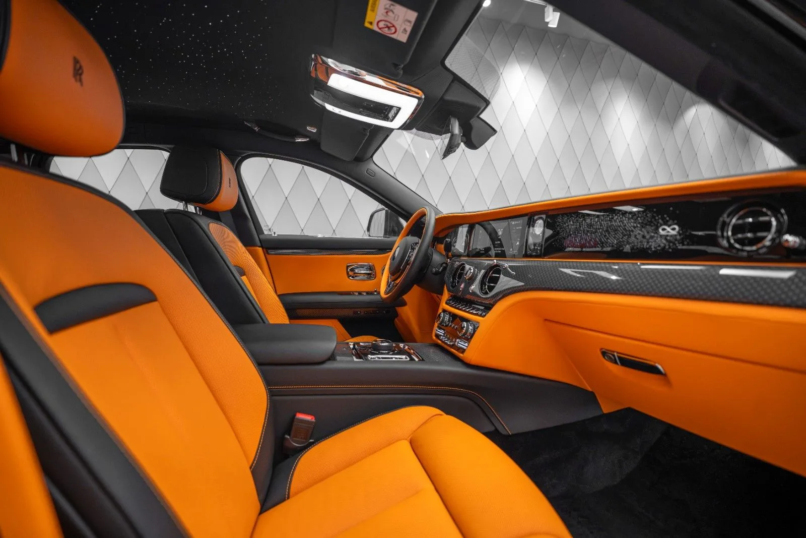 2025 Rolls-Royce Ghost Black Badge, 15/30