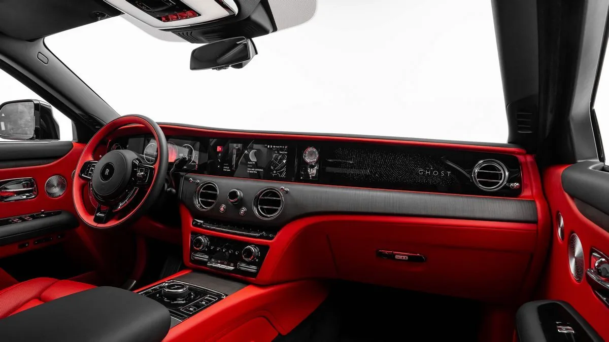 2025 Rolls-Royce Ghost Extended proposée par un concessionnaire spécialisé à Dubai, Émirats arabes unis, photo 19 sur 25