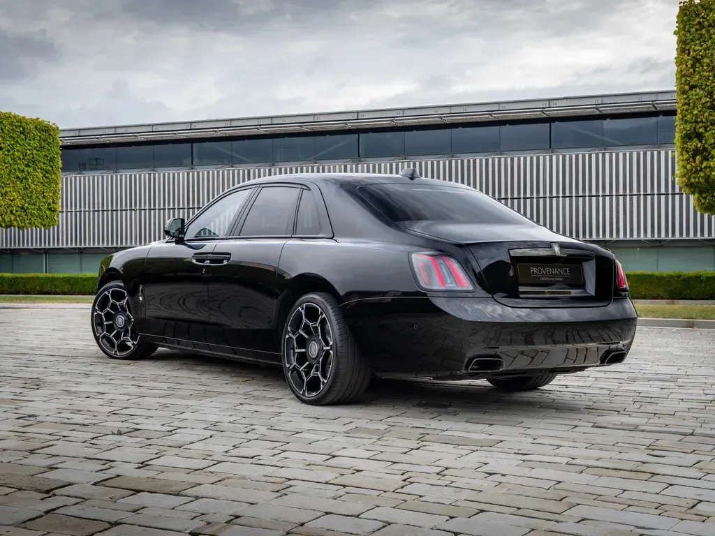 2025 Rolls-Royce Ghost Series II Black Badge, 5/22