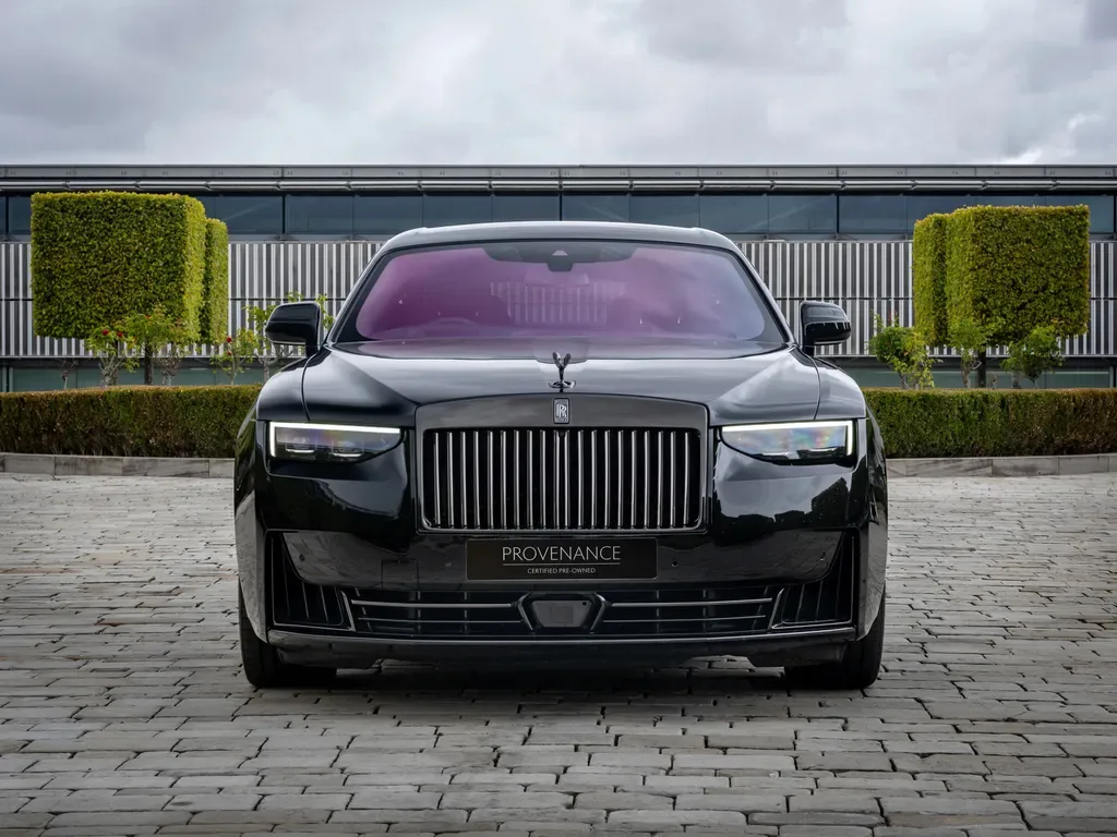 2025 Rolls-Royce Ghost Series II Black Badge, 7/22