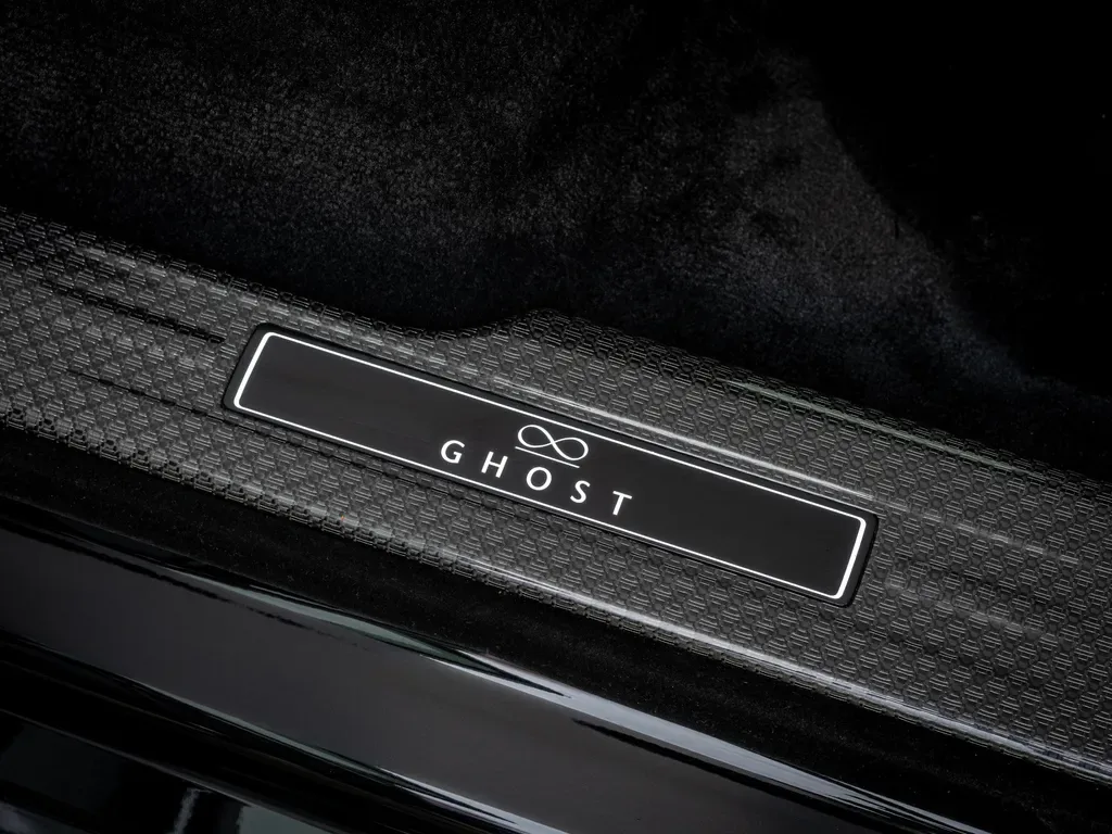 2025 Rolls-Royce Ghost Series II Black Badge, 20/22