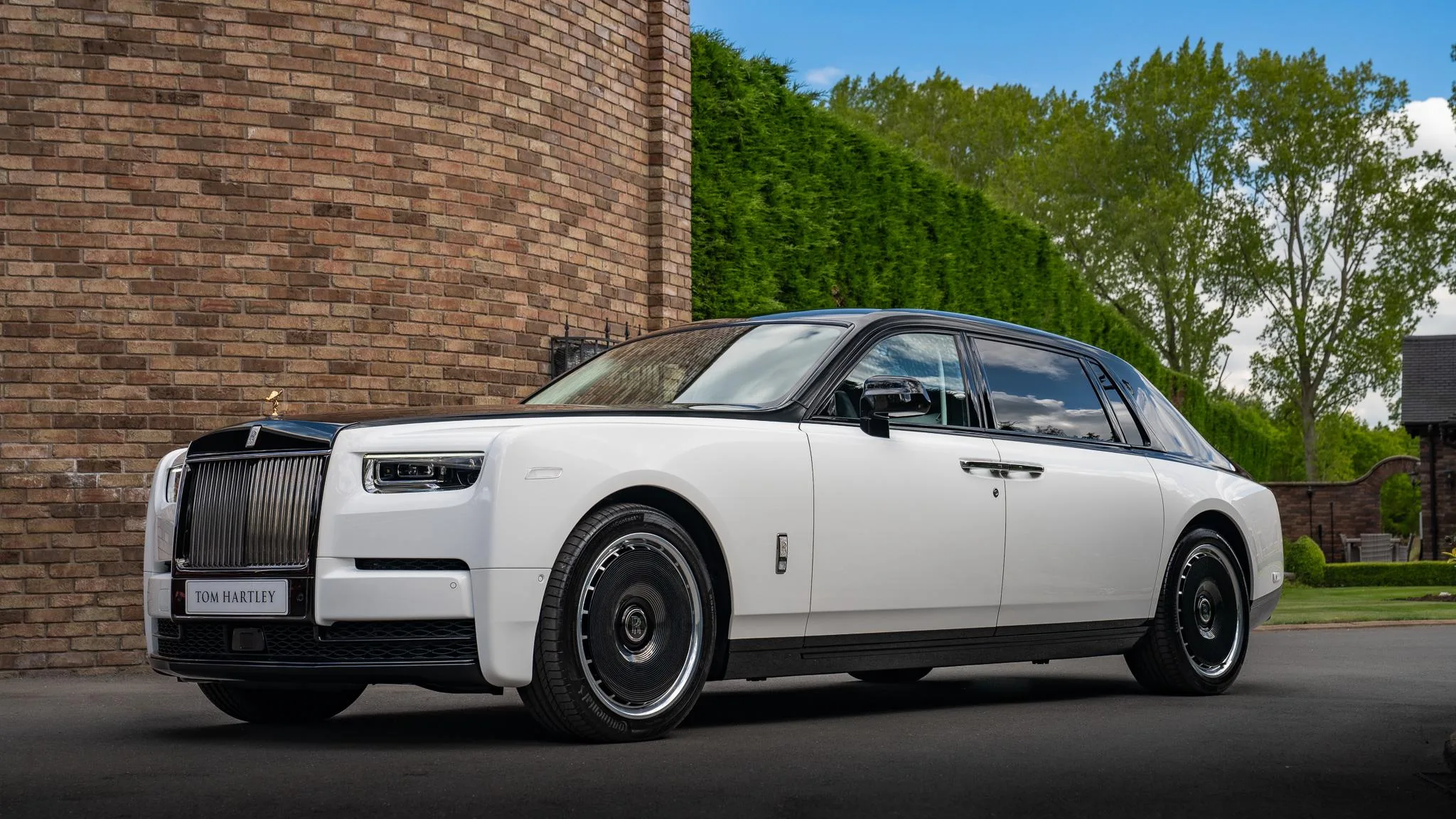 2025 Rolls-Royce Phantom Extended proposée par un concessionnaire spécialisé à Swadlincote, Royaume-Uni, photo principale