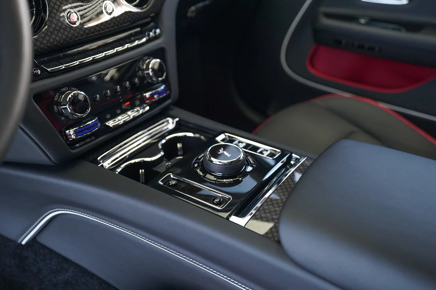 2025 Rolls-Royce Spectre Black Badge, 8/20