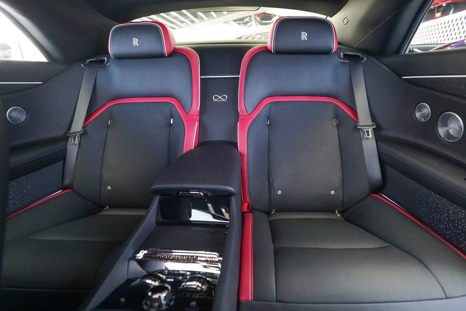 2025 Rolls-Royce Spectre Black Badge, 9/20