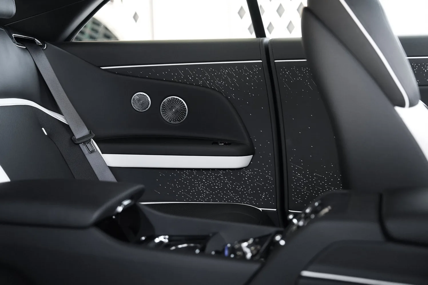 2025 Rolls-Royce Spectre Black Badge, 13/16