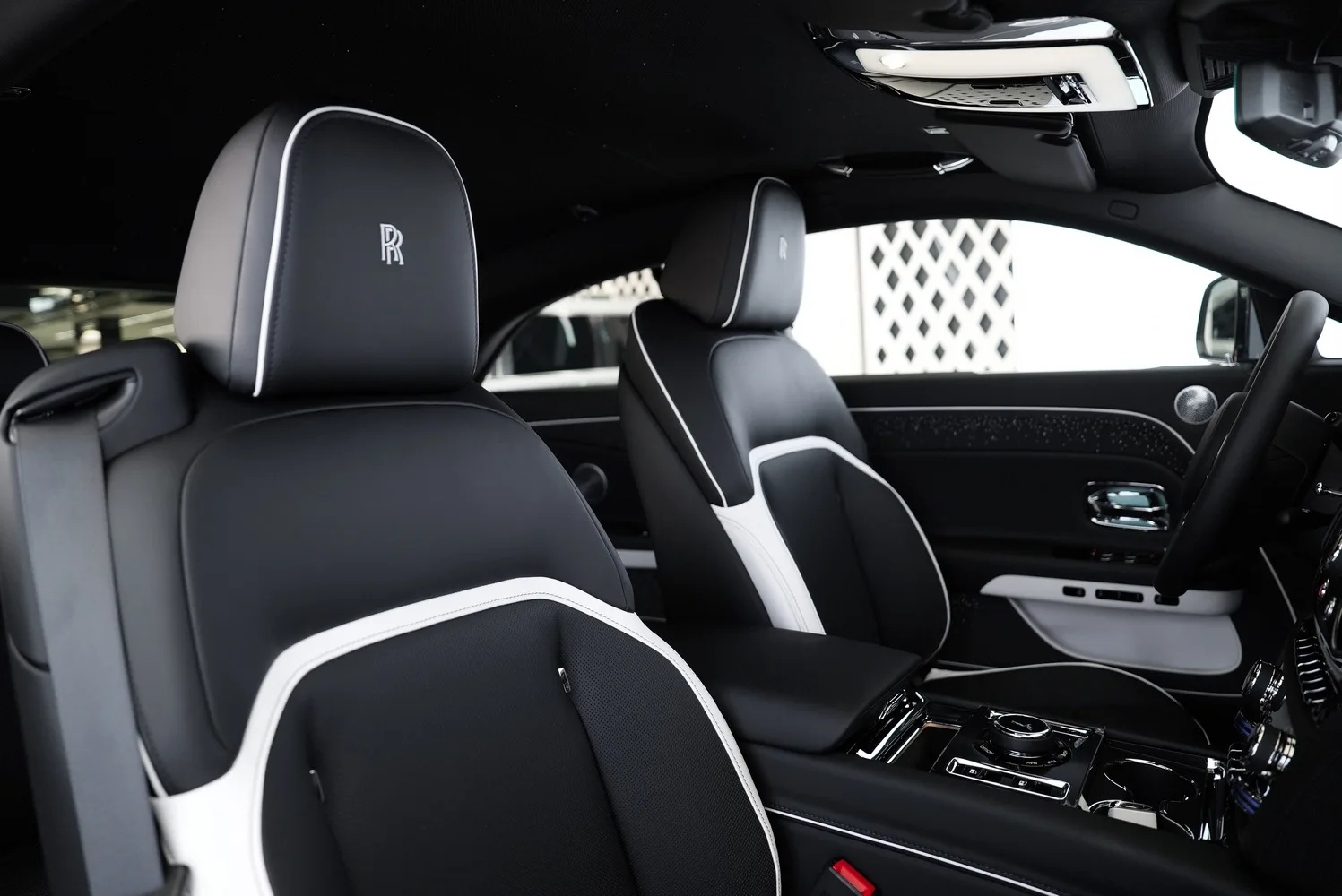 2025 Rolls-Royce Spectre Black Badge, 14/16