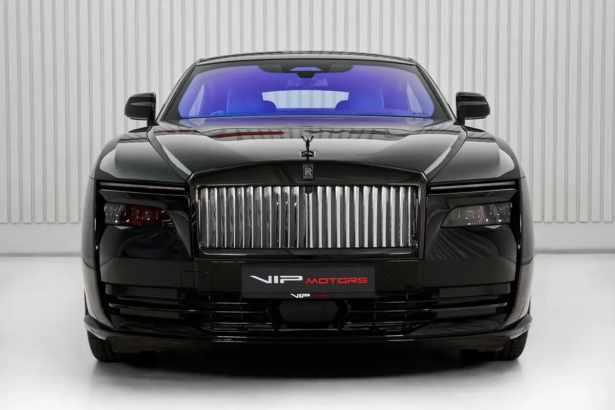 2025 Rolls-Royce Spectre Black Badge, 2/12