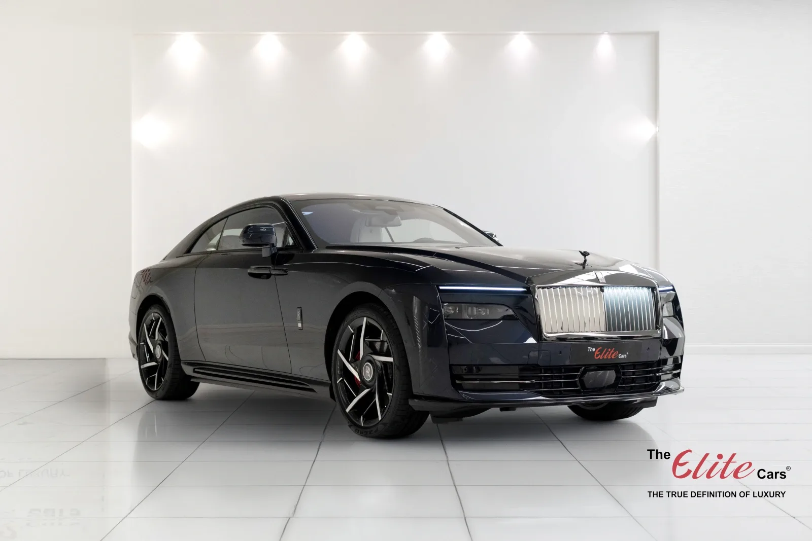 2025 Rolls-Royce Spectre angeboten von einem Fachhändler in Dubai, Vereinigte Arabische Emirate, Hauptfoto