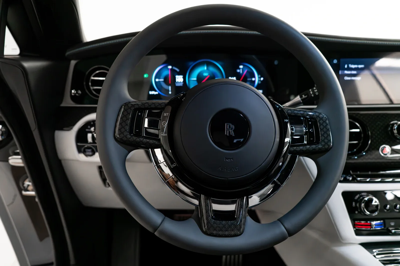 2025 Rolls-Royce Spectre, 9/17