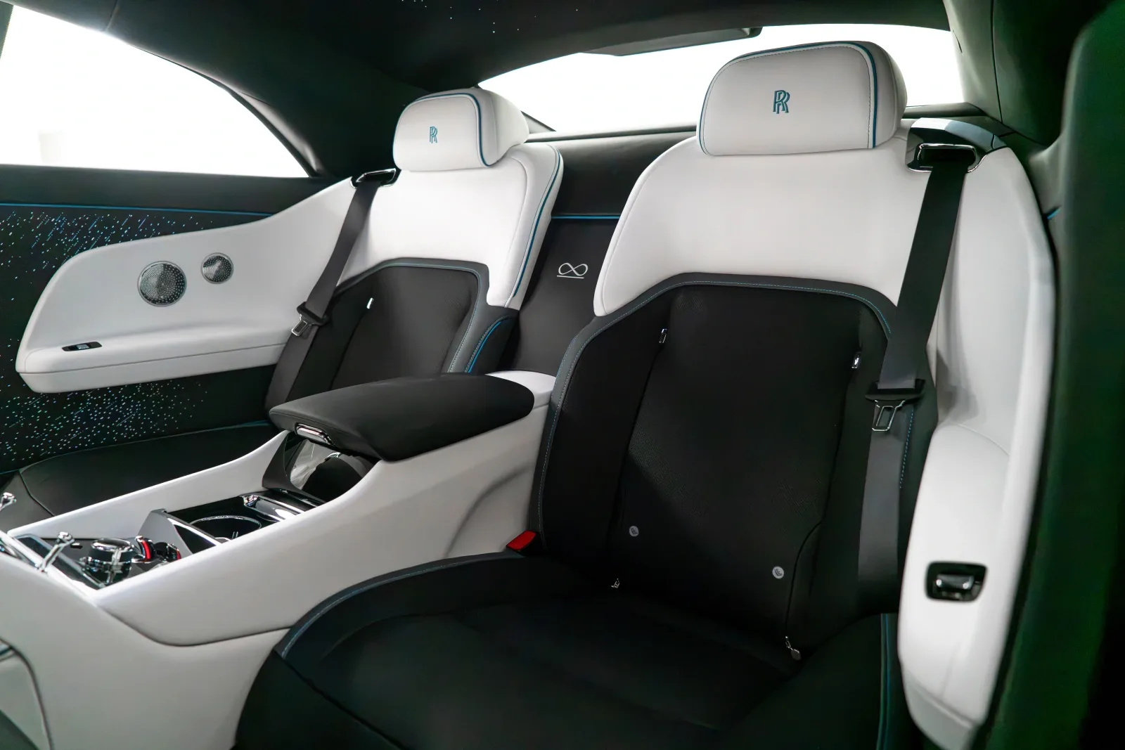2025 Rolls-Royce Spectre, 15/17