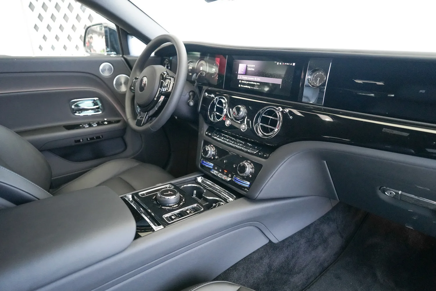 2025 Rolls-Royce Spectre, 14/14