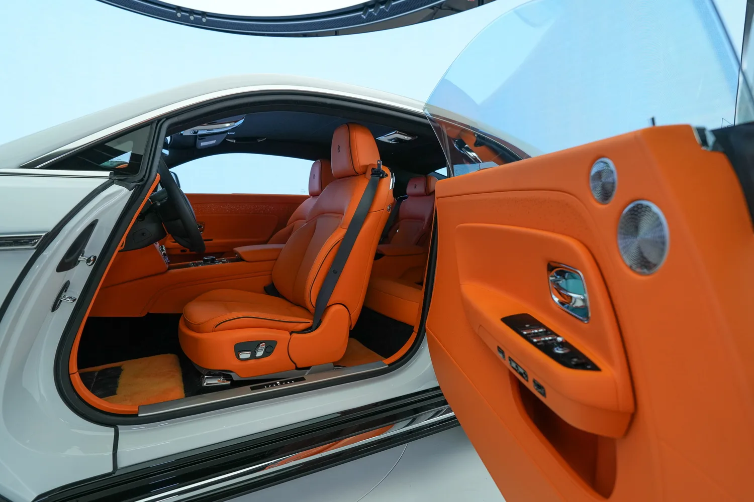 2025 Rolls-Royce Spectre, 4/14