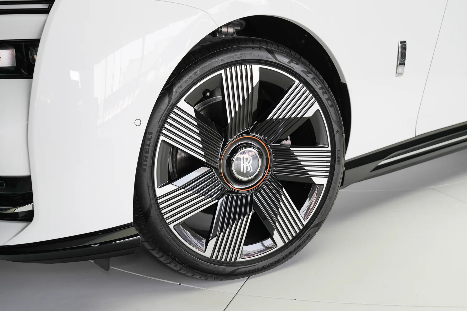 2025 Rolls-Royce Spectre, 14/14