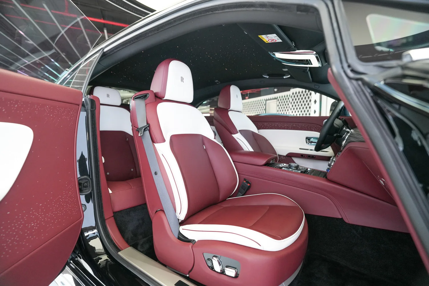 2025 Rolls-Royce Spectre, 9/15