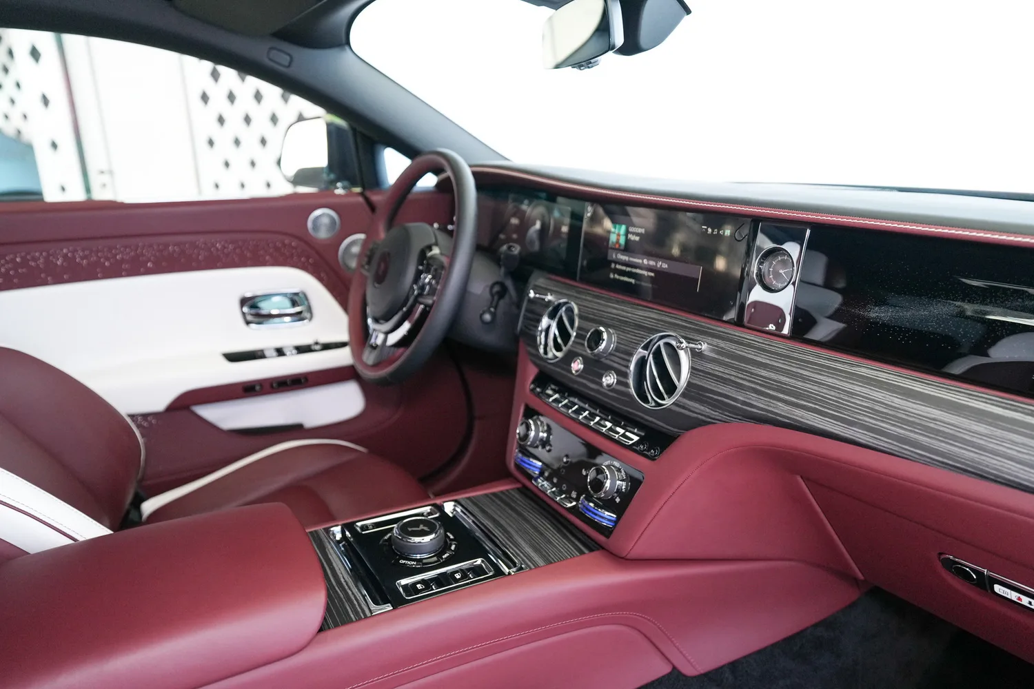 2025 Rolls-Royce Spectre, 11/15