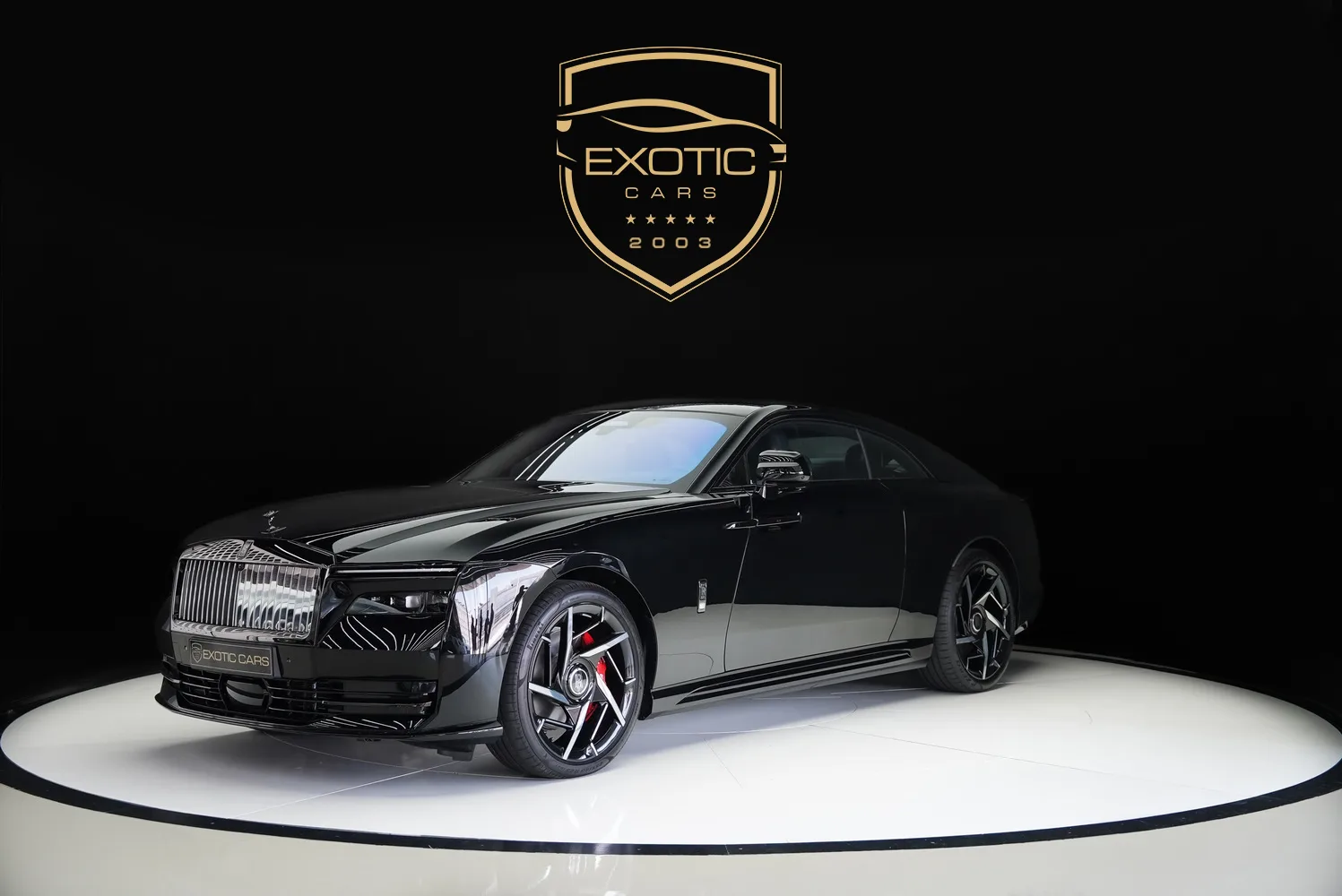2025 Rolls-Royce Spectre proposée par un concessionnaire spécialisé à Dubaï, Émirats arabes unis, photo principale