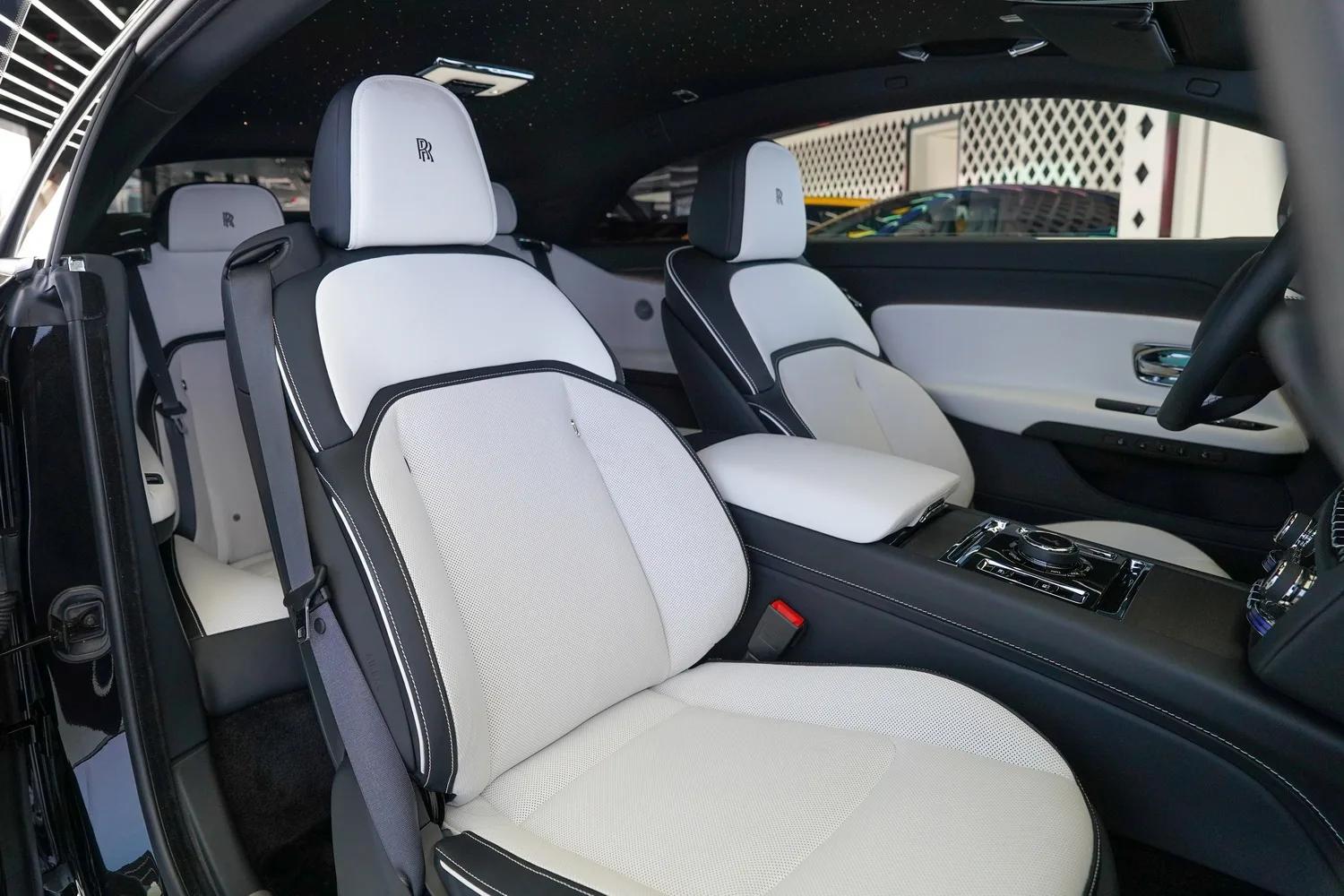 2025 Rolls-Royce Spectre, 9/14