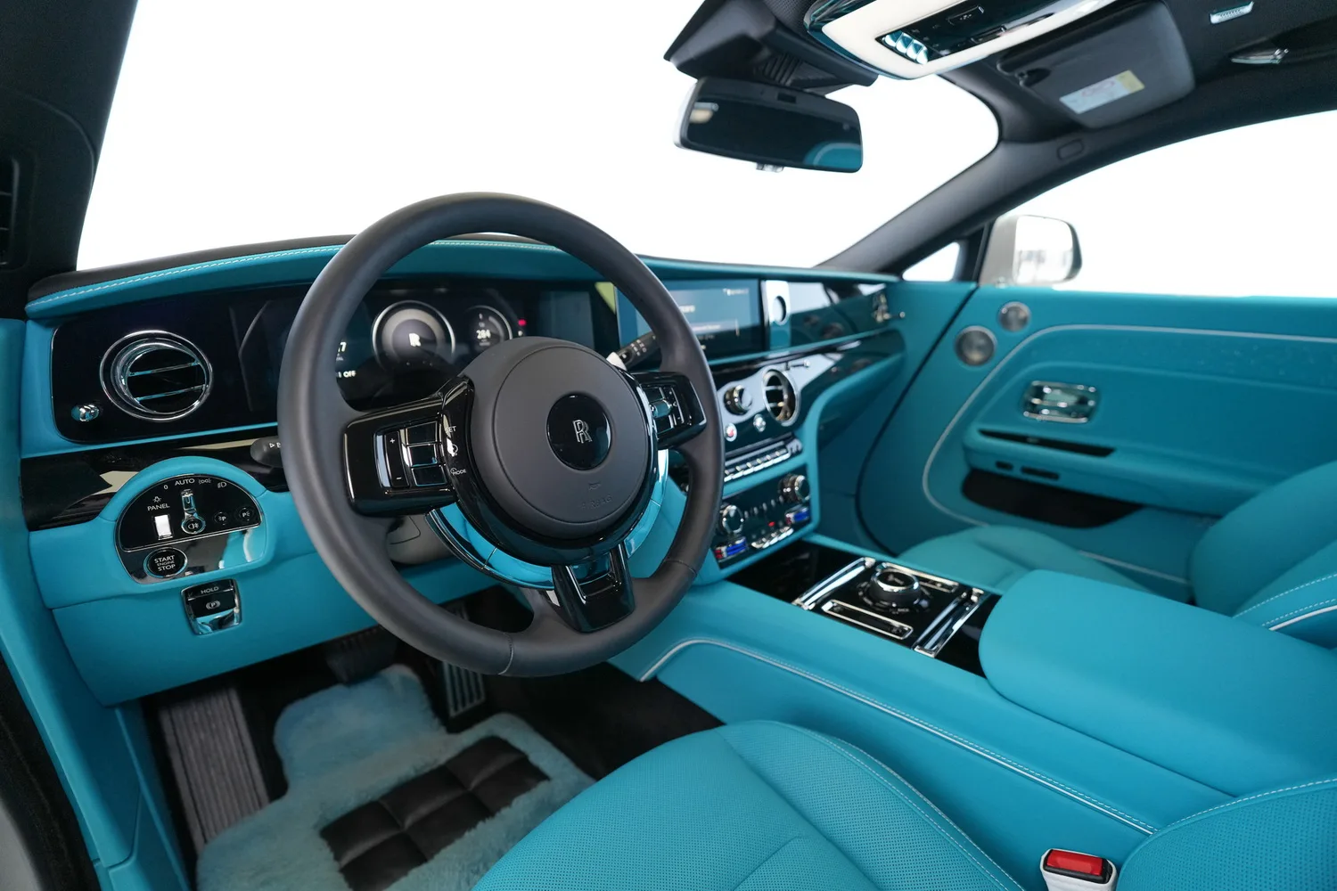 2025 Rolls-Royce Spectre, 2/17