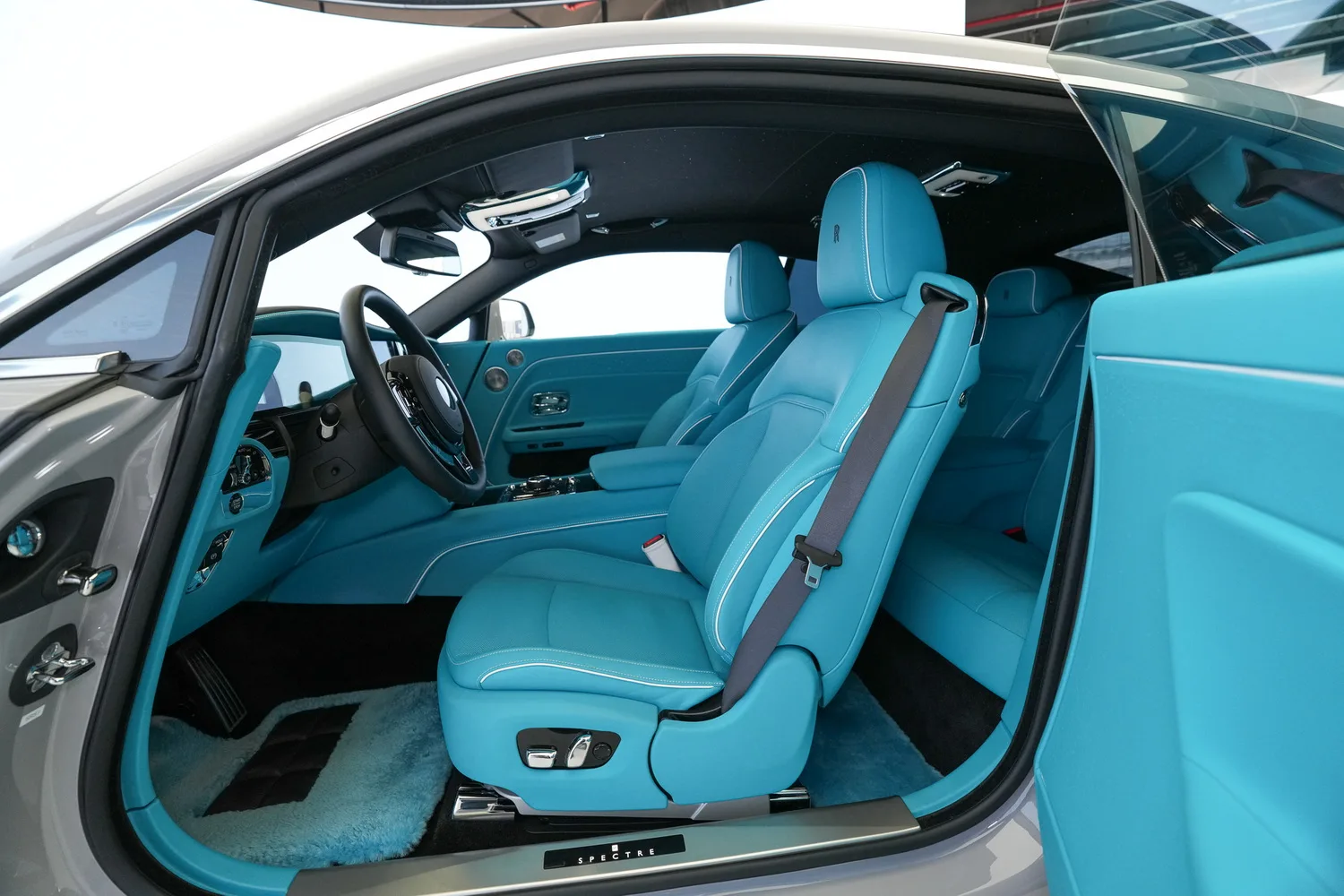 2025 Rolls-Royce Spectre, 3/17