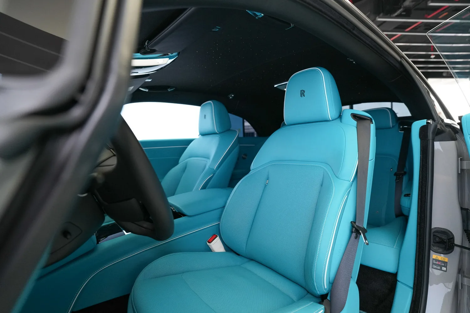 2025 Rolls-Royce Spectre, 4/17