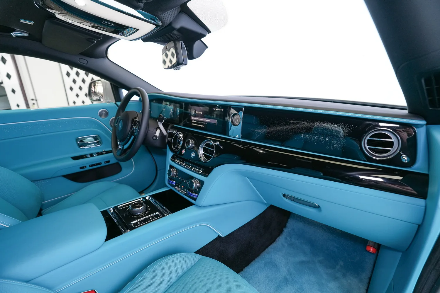 2025 Rolls-Royce Spectre, 11/17