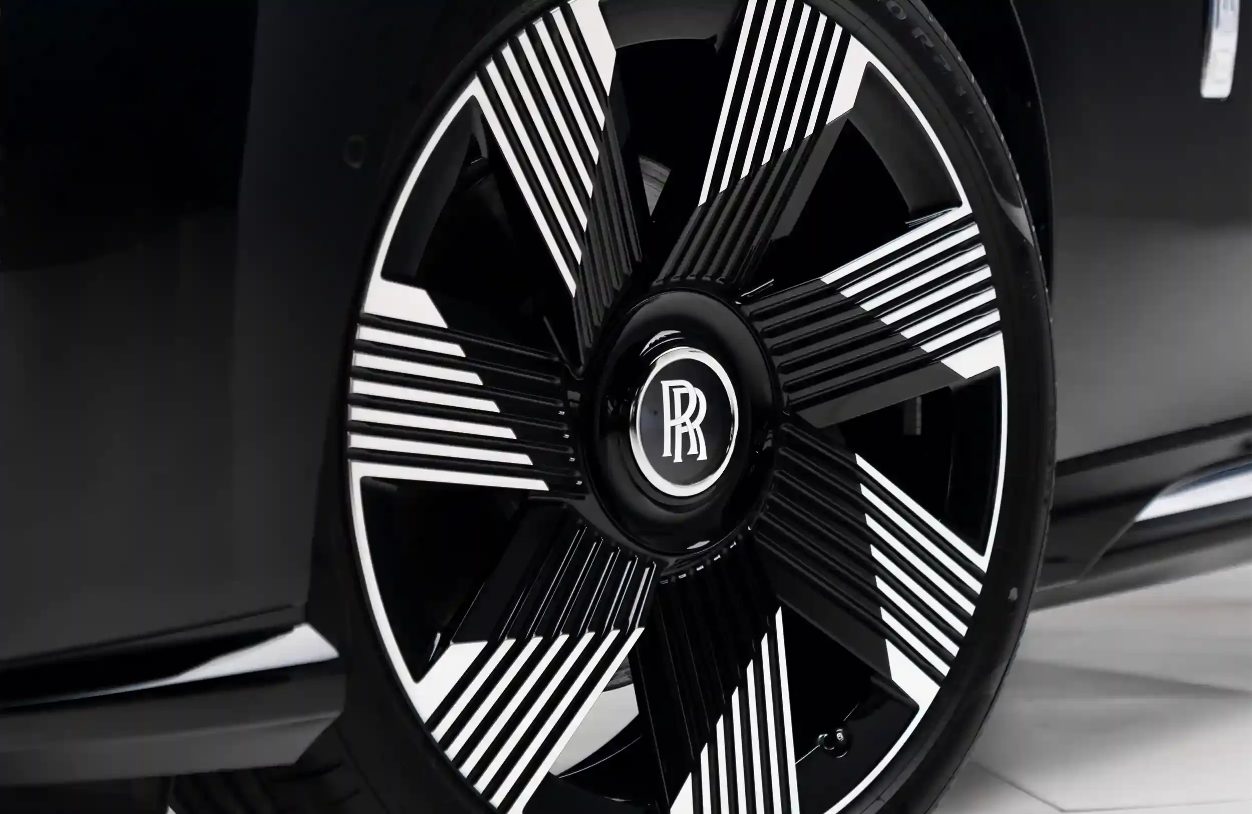 2025 Rolls-Royce Spectre, 18/20