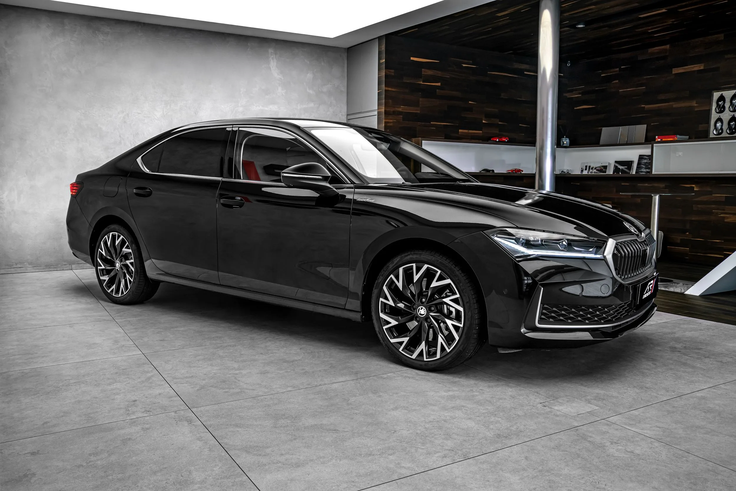 2025 Škoda Superb 2.0 TDI L&K 4x4, 4/23