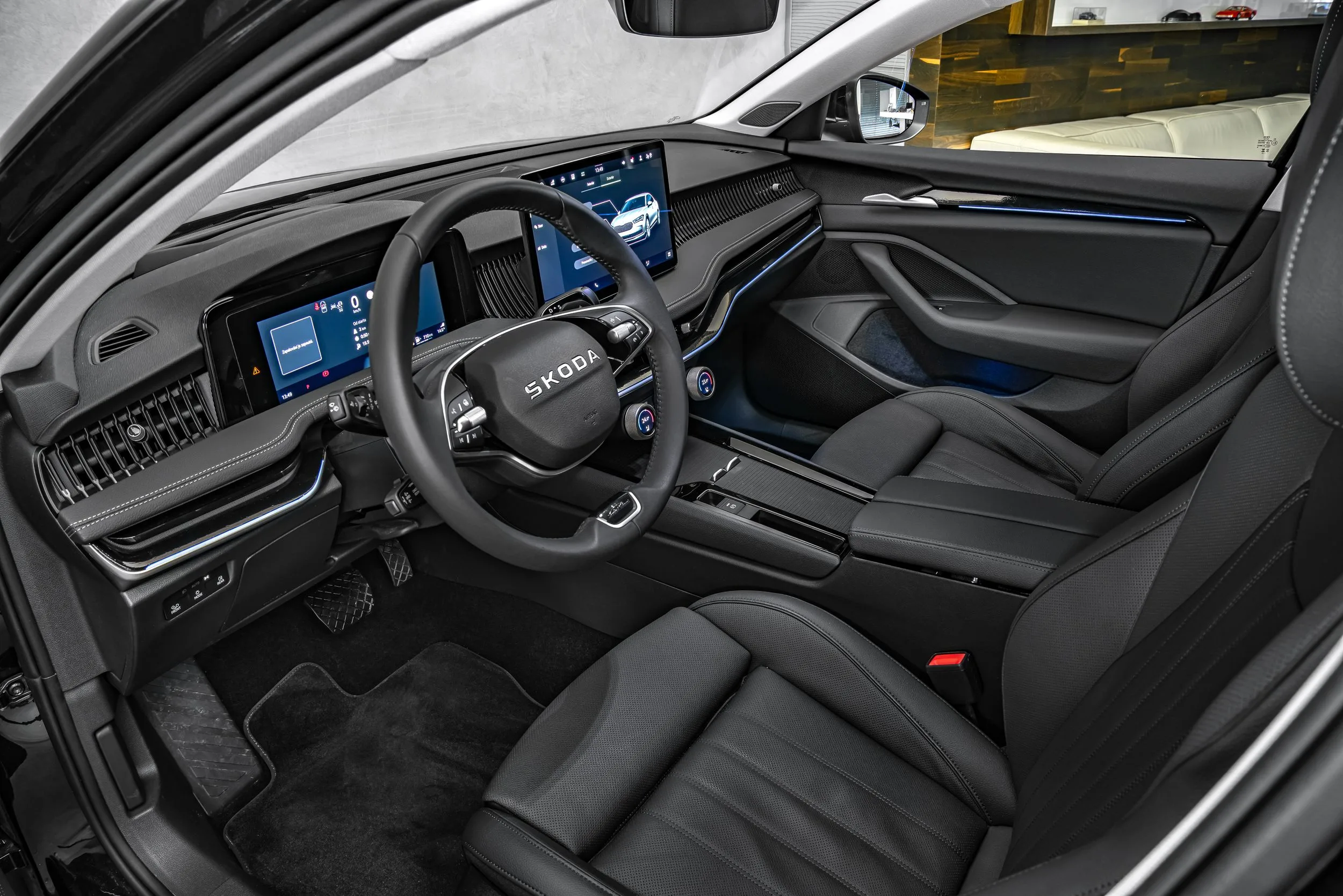 2025 Škoda Superb 2.0 TDI L&K 4x4, 12/23