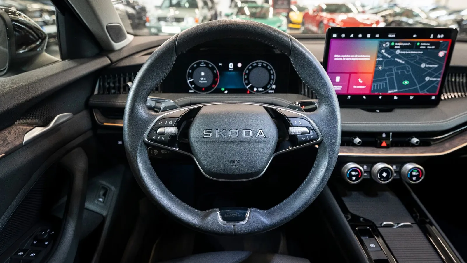 2025 Škoda Superb Laurin & Klement, 9/13