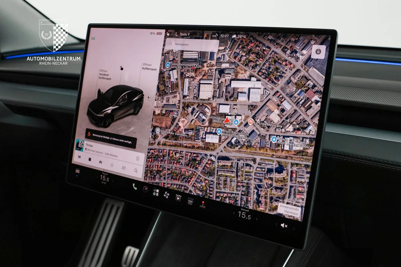 2025 Tesla Model Y Performance angeboten von einem Supersportwagenhändler in Viernheim, Deutschland, Foto 24 von 25
