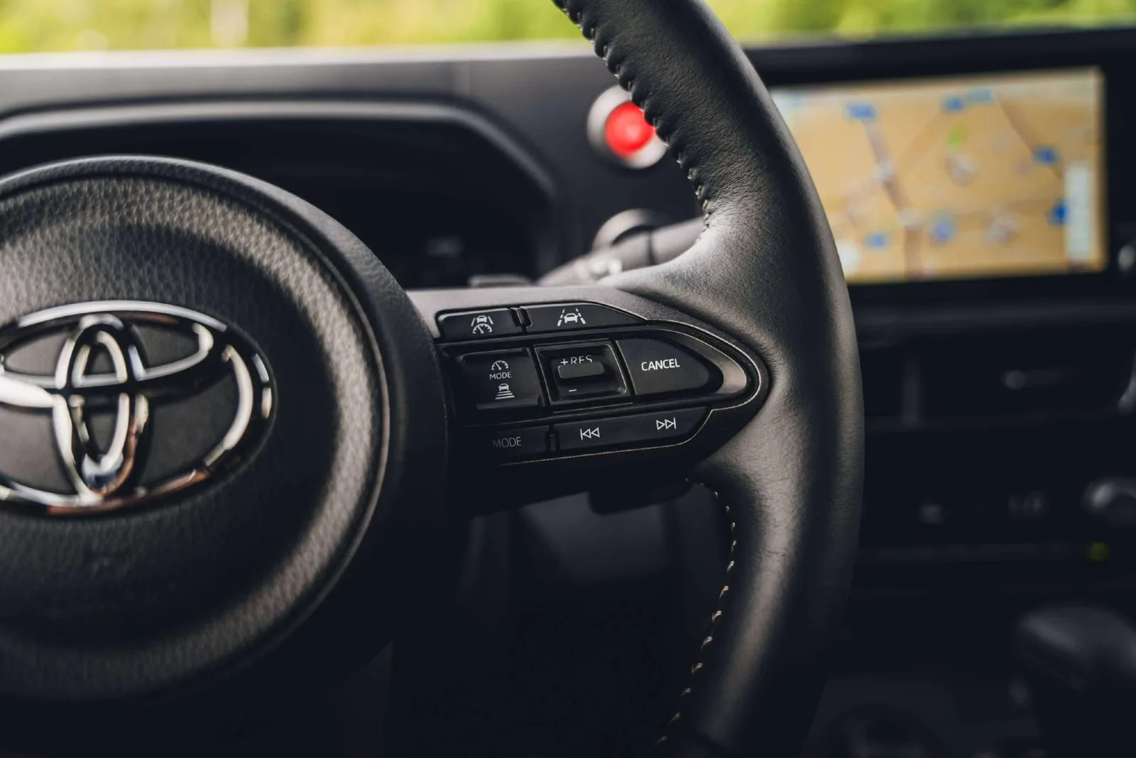 2025 Toyota GR Yaris High Performance, 14/29