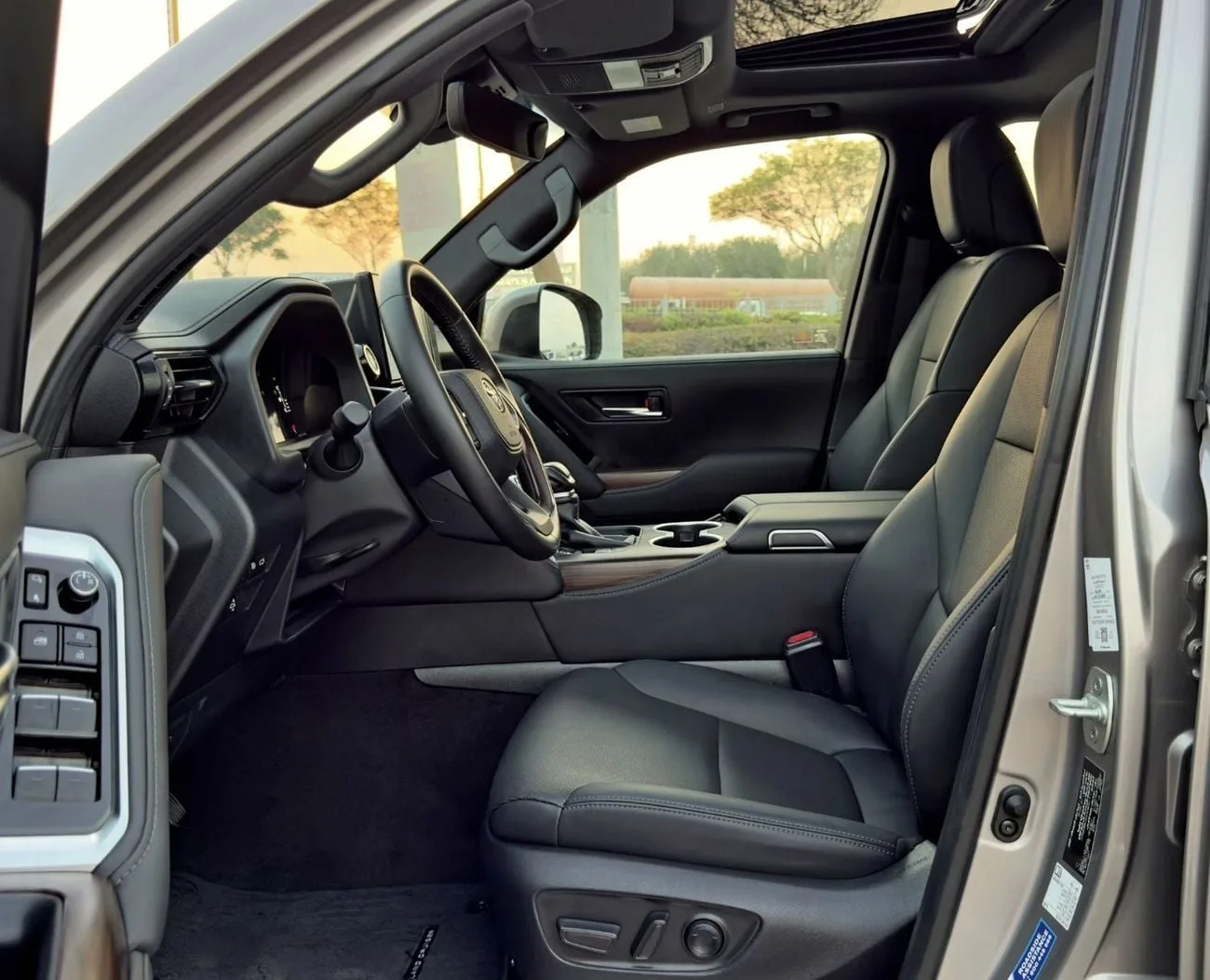 2025 Toyota Land Cruiser 300, 9/13
